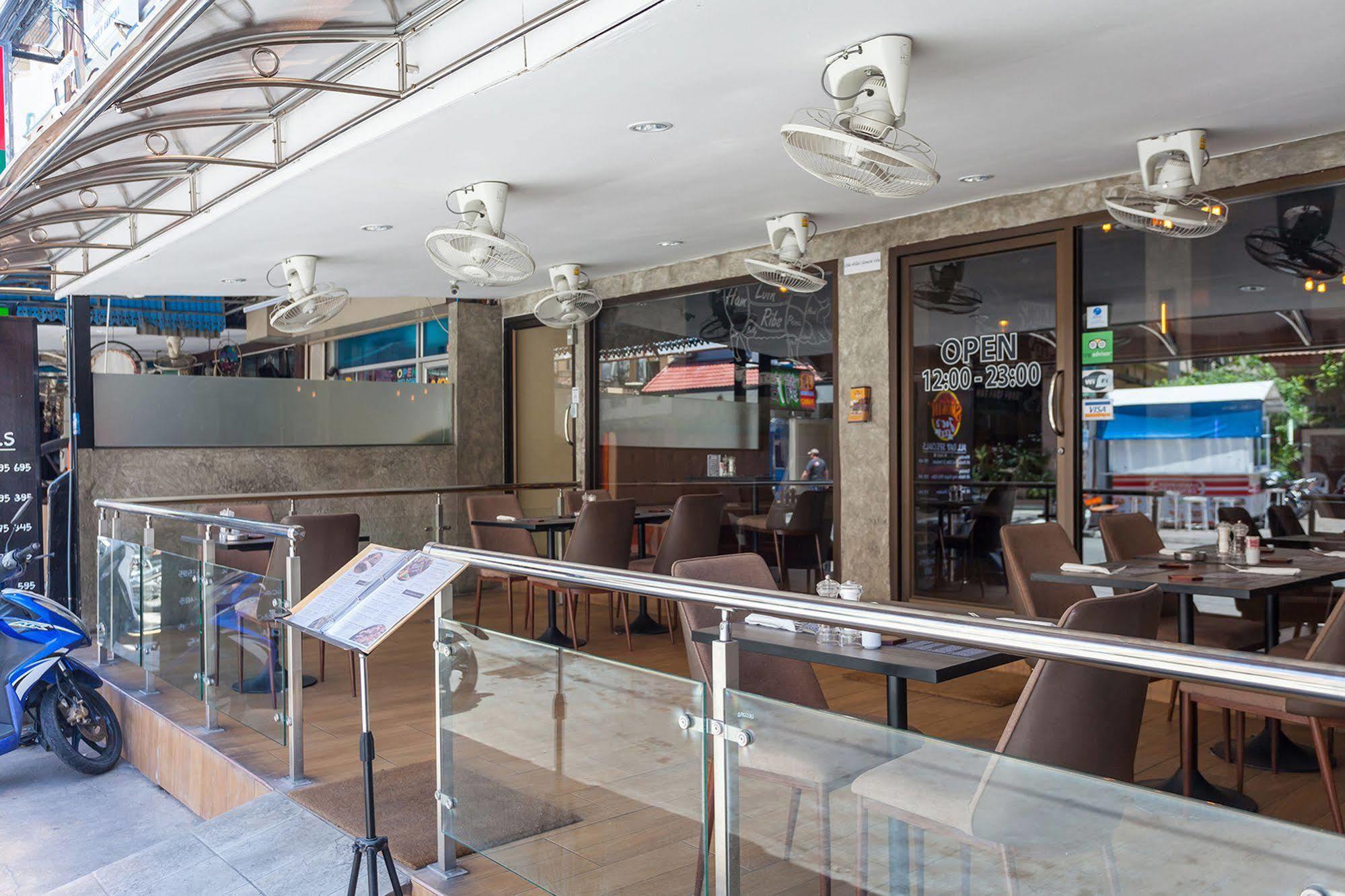 Steak And Co. Boutique Hotel Pattaya Esterno foto
